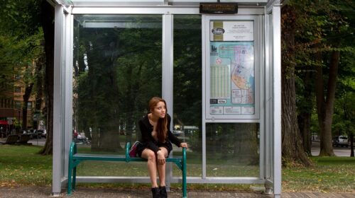 bus stop, waiting, bus-72171.jpg